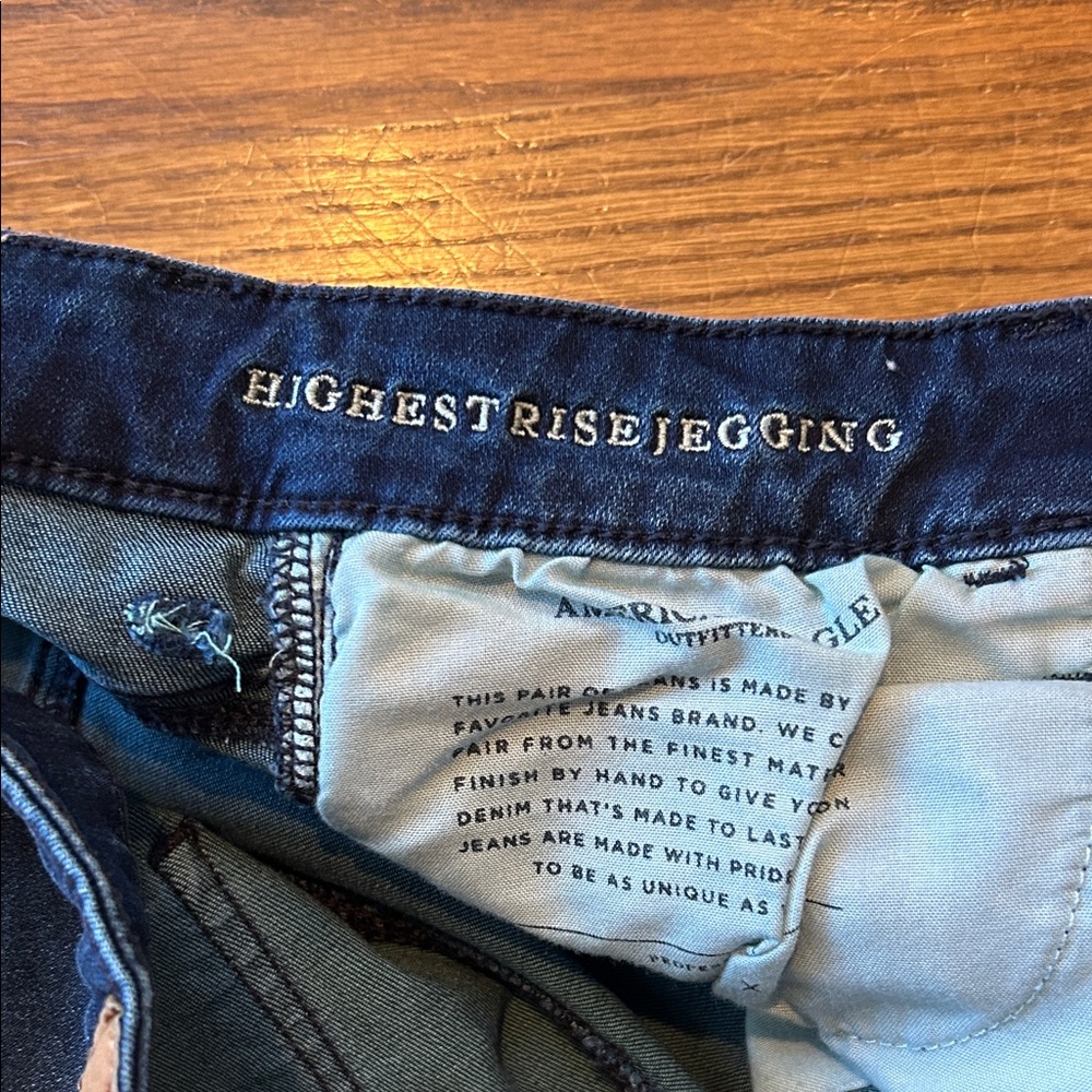 American Eagle Highest Rise Dark Blue Skinny Jegging, Super Stretch X, Size 8 - Picture 6 of 8